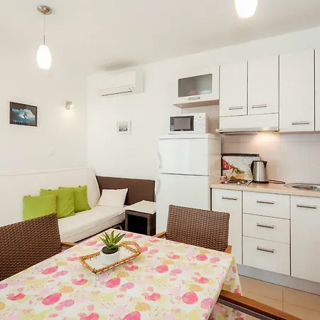 Gelo Apartment *