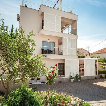Apartment Gelo *