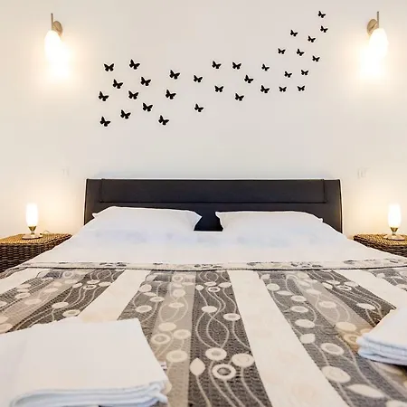 Gelo Apartment *